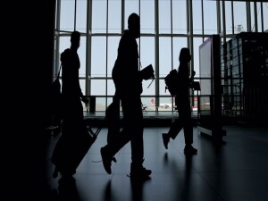 Avustralya'da bir havaalanında lazer epilasyon cihazı nedeniyle havaalanı tahliye edildi