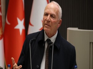 Töre'den KKTC A Milli Futbol Takımı'na tebrik: Seni yok sayacaklar, daha çok var olacaksın!