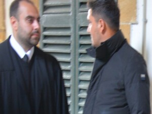 Ercan’da valizinde mermi bulunan yolcuya 7 gün tutukluluk