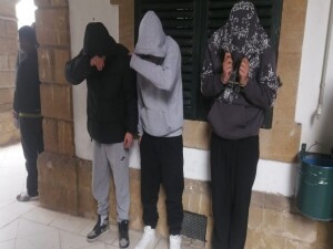 Uyuşturucu tasarrufu suçundan tutuklanan 3 zanlıya 6 gün ek tutukluluk