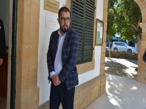 Sahte resmi belge davasında zanlı Acı, teminatla serbest