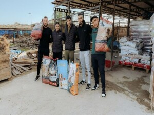 DAÜ öğrencilerinden sokak hayvanları için sosyal sorumluluk projeleri