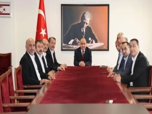 KIBTES ve Memur-Sen heyeti, Türkiye Lefkoşa Büyükelçisi Başçeri’yi ziyaret etti