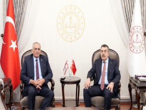 Yusuf Tekin ile görüşen Çavuşoğlu: Planlama çalışmaları adına verimli bir temas gerçekleştirdik