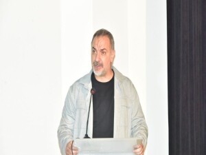 Serkan Soyalan’dan Dünya Tiyatro Günü mesajı: Tiyatro barışın dili