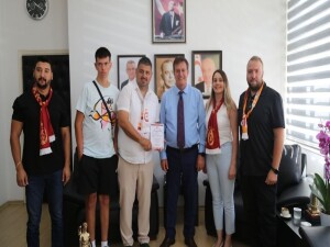 KKTC Galatasaraylılar Derneği, Erhan Arıklı'yı "Şampiyonluk Balosu"na davet etti