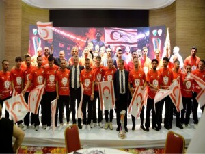 Tufan Erhürman: Az nüfusla pırıl pırıl gençler çıktıysa, kimse bu halkın önünde duramaz