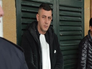 Ercan'da üzerinde canlı mermiyle yakalanan zanlı 10 gün daha tutuklu kalacak