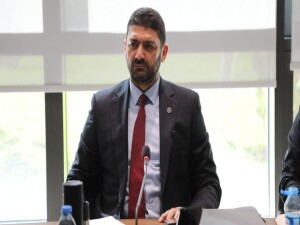 İdari, Kamu ve Sağlık İşleri Komitesi gündemindeki yasa tasarısını görüştü