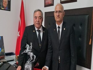 TEMAD Samsun Şube Başkanı Arat, KKTC Emekli Astsubaylar Derneği'ni ziyaret etti