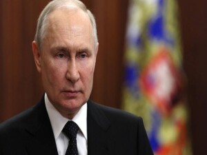 Putin: Rusya, Ortadoğu'da barışın yeniden tesis edilmesi için gereken her şeyi yapmaya hazır