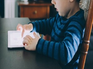 Türkiye'de 15 yaşından küçük çocuklar sosyal paylaşım sitelerine giremeyecek