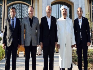 Öztürkler: Bayramlar birlik ve beraberliğimizi güçlendiren en önemli değerlerimizdir