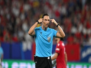 Fenerbahçe-Nottingham Forest maçını İsviçreli hakem Sandro Scharer yönetecek