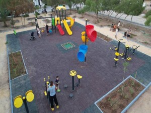 Sabır Sokak ile Akkaya Sokak arasında yer alan park yenilendi