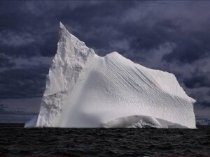 Grönland'ın Prudhoe buz tabakası, yaklaşık 7 bin yıl önce 2100 için öngörülen sıcaklıklarda eridi