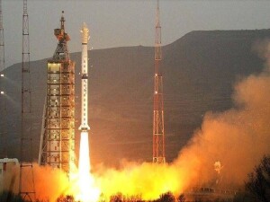 Çin, yeni geliştirdiği Licien-2 roketi ile ilk fırlatışı yaptı