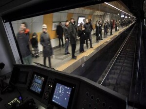 Kadıköy-Sabiha Gökçen Havalimanı Hattı'nda metro raydan çıktı