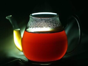 Araştırmaya göre düzenli çay tüketimi, yaşlı kadınlarda kemik sağlığına faydalı olabilir