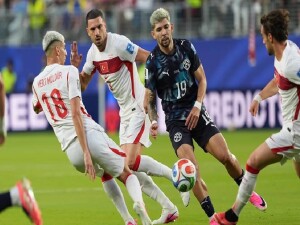 Milli futbolculardan Paraguay maçı sonrası açıklama: Utanç duyuyoruz