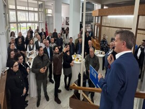 Arıklı, personelle yeni yılı kutladı: Bayındırlık ve Ulaştırma Bakanlığı halk tarafından en başarılı bakanlık olarak görüldü