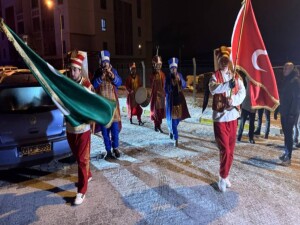 Nevşehir'de vatandaşlar sahura mehter marşıyla uyandılar