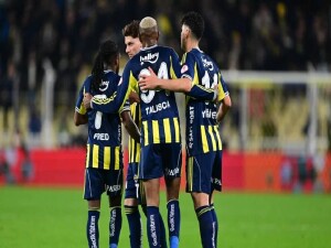 Fenerbahçe'de yıldızlar sahne aldı: 3 puan 3 golle geldi