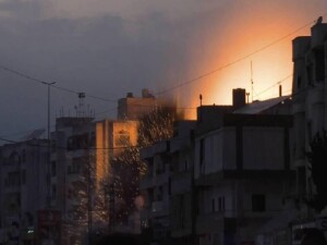 Lübnan'ın güneyinde çıkan çatışmalarda bir İsrail askeri öldü, yedi asker ise yaralandı