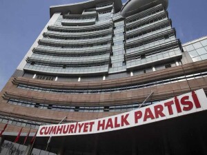 CHP, "gölge kabine" açıkladı: Parti dışından isimler de yer aldı