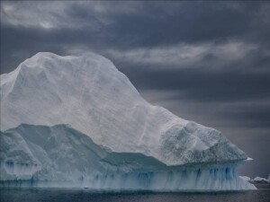 Antarktika'da 13 yılda su seviyelerini tehdit eden 362 buzul depremi oldu