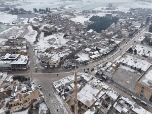 Suriye'nin kuzeyinde bazı kentler yıllar sonra beyaza büründü