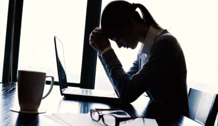 Prof. Dr. Kemal Sayar: Artan küresel belirsizlikler kaygıyı tetikliyor