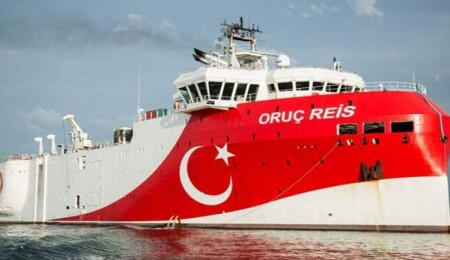 Oruç Reis Sismik Araştırma Gemisi, Filyos Limanı'na demirledi