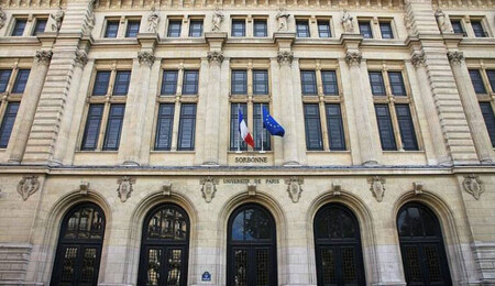 Lise öğrencilerine ırkçı ve İslamofobik metin verilmesi tepkiye neden oldu