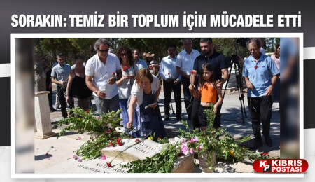 Gazeteci ve yazar Kutlu Adalı ölümünün 26. yıldönümünde mezarı başında törenle anıldı