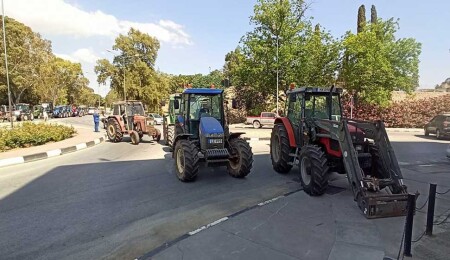 HAKSEN: Eyleme destek için iki saatlik grev kararı aldık