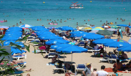 İsrail-İran çatışmaları Rum turizminin rekor beklentilerini gölgeliyor