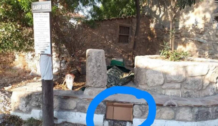 Garip Dede Türbesi’nin karton ile kapatılmasına tepki