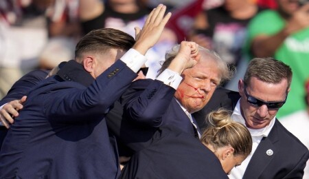Trump'tan kulağındaki kurşun yarasıyla ilgili itiraf
