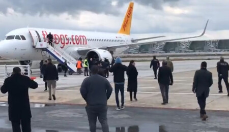 Adıyaman Havalimanı’nda sorun yaşandı, uçak henüz Ercan’dan kalkış yapamadı...