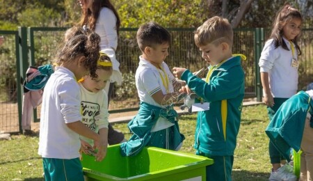 Meritta Deniz Kaplumbağaları Rehabilitasyon Merkezi’nde binlerce çocuk eğlenerek öğrendi