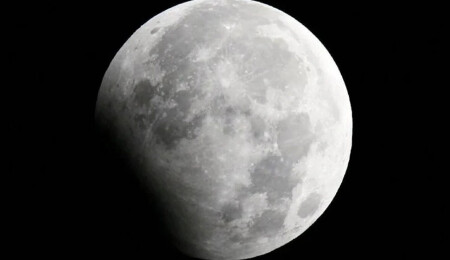 Çin, "Tienvın-2" asteroit keşif aracıyla elde edilen Dünya ve Ay görüntülerini paylaştı