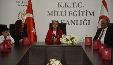 Milli Eğitim Bakanı Nazım Çavuşoğlu Bakanlık koltuğunu Arin Şahlan’a devretti