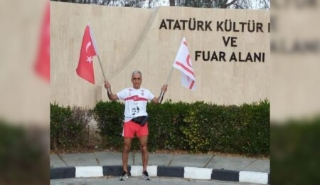 Emekli Kurmay Albay Mehmet İneci, 23 Nisan'da saygı koşusu gerçekleştirdi