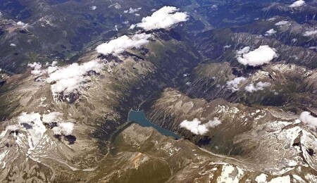 Spring Snow Storm Wreaks Deadly Havoc in the Alps