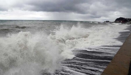 Storm-Level Winds Expected from This Evening to Tomorrow Afternoon