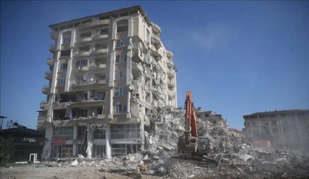Depremden sonra Kahramanmaraş'tan ayrılan 4 kişiden 3'ü geri döndü
