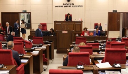 UBP yeni Meclis Başkanını arıyor