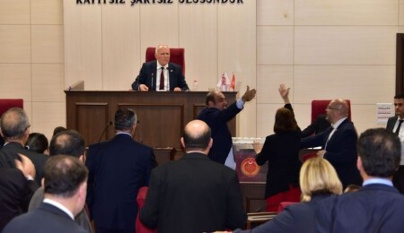 Meclis'te tansiyon yükseldi!