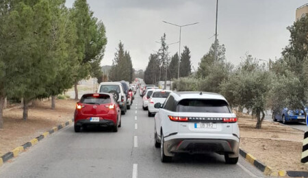 Weekend Congestion at Crossings Continues: Frustration Grows